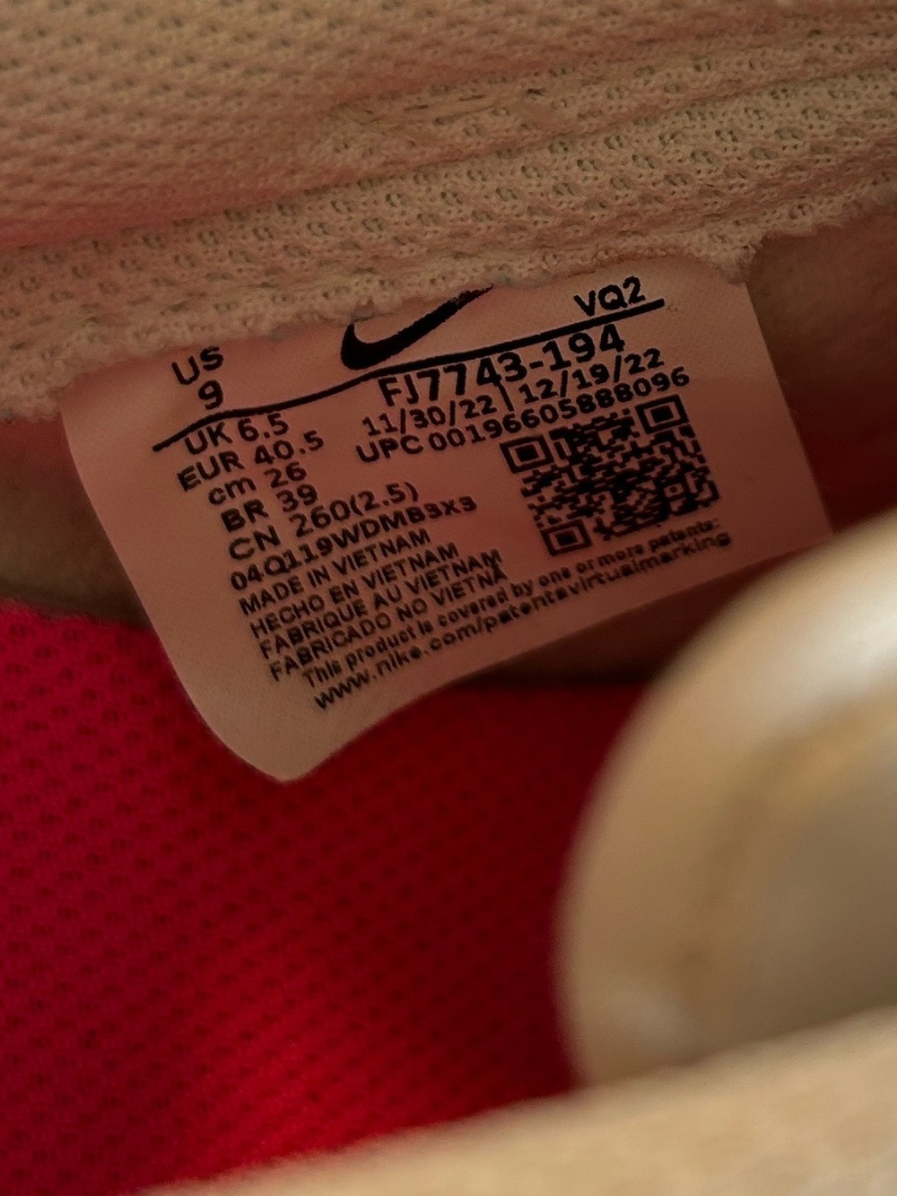 Nike Women’s Dunk Low “Unlock Your Space” in Iridescent Size 9 - Picture 8 of 8